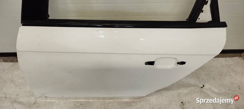 Audi a4 B8 kombi 0715 drzwi lewy tył tylne Bielsko-Biała