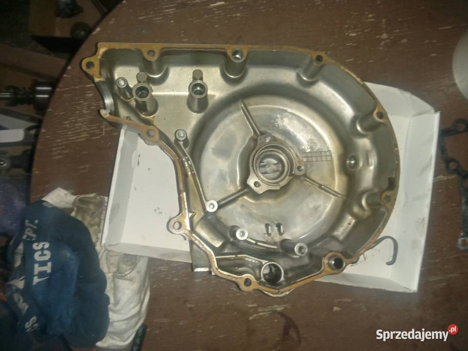 Pokrywa iskrownika Suzuki VX 800 Dąbrowa Górnicza