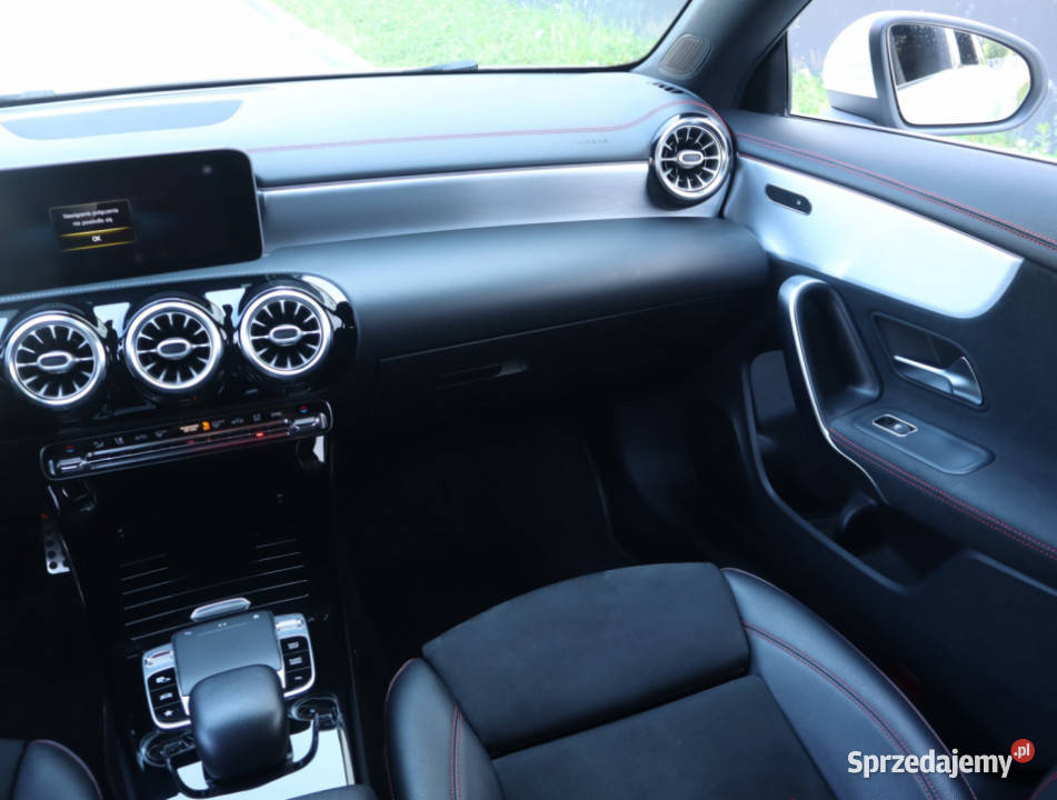 Mercedes CLA 200 isofix łódzkie Łódź sprzedam