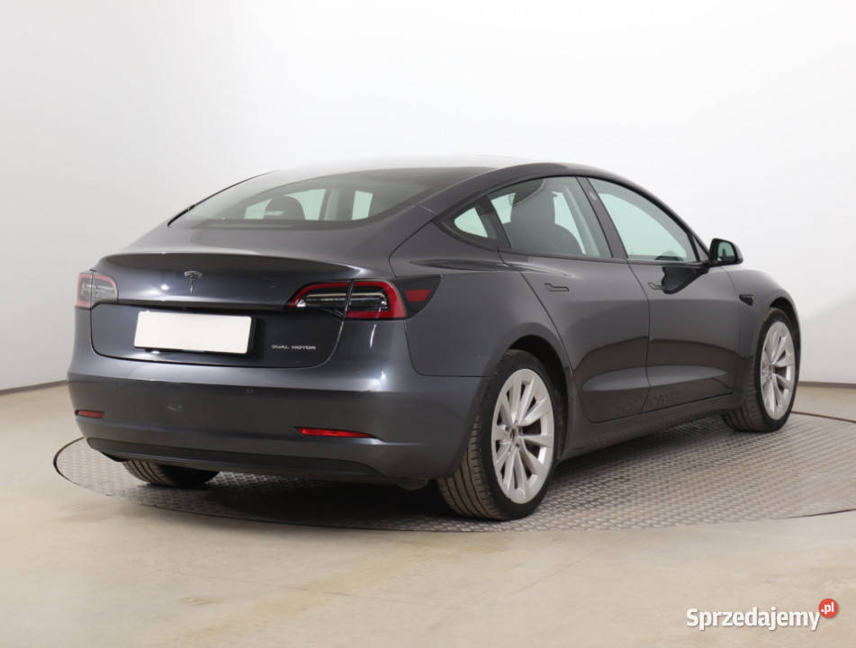 Tesla Model 3 Long Range 4WD 78kWh podgrzewane fotele