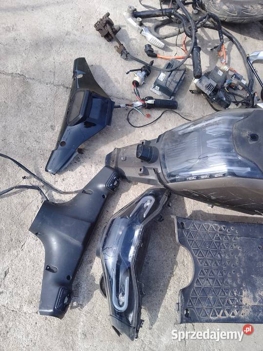 Tylna lampa boczki Super Soco CUX 19r części Sandomierz