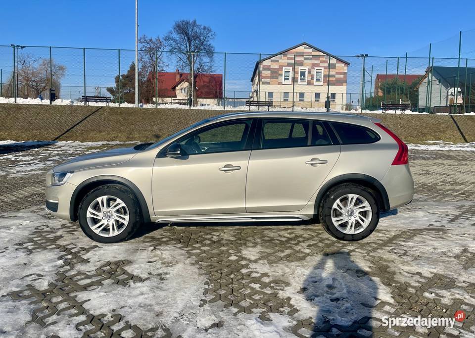Volvo V60 cross country salon 1 właściciel gniazdo AUX Kraków