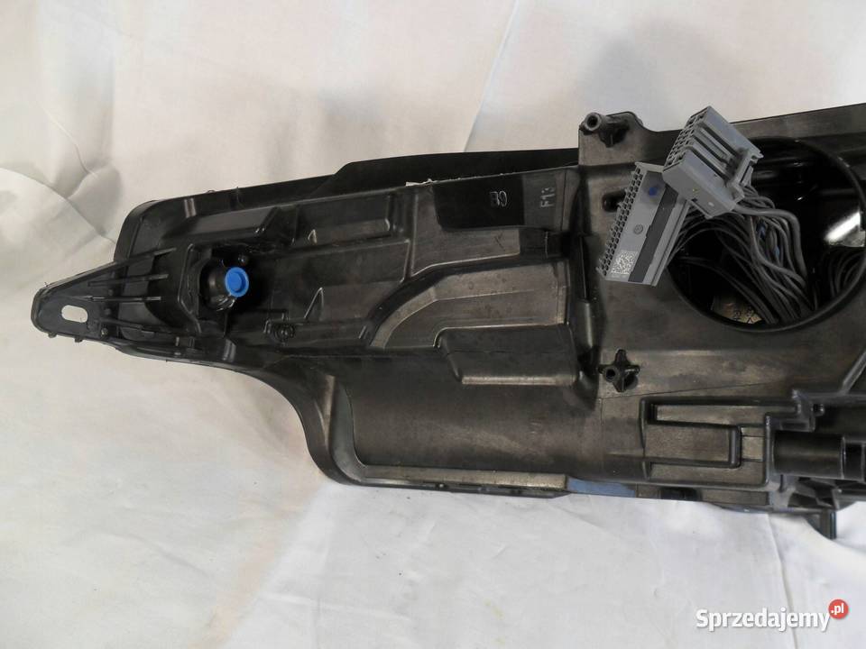 REFLEKTOR PRZÓD STRONA PRAWA VOLVO S60 Lampy przednie Nowy Tomyśl