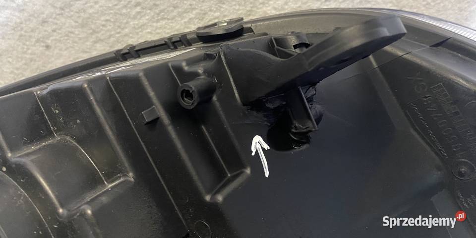Lampa reflektor lewy przód Fiat Doblo II Lift osobowe śląskie