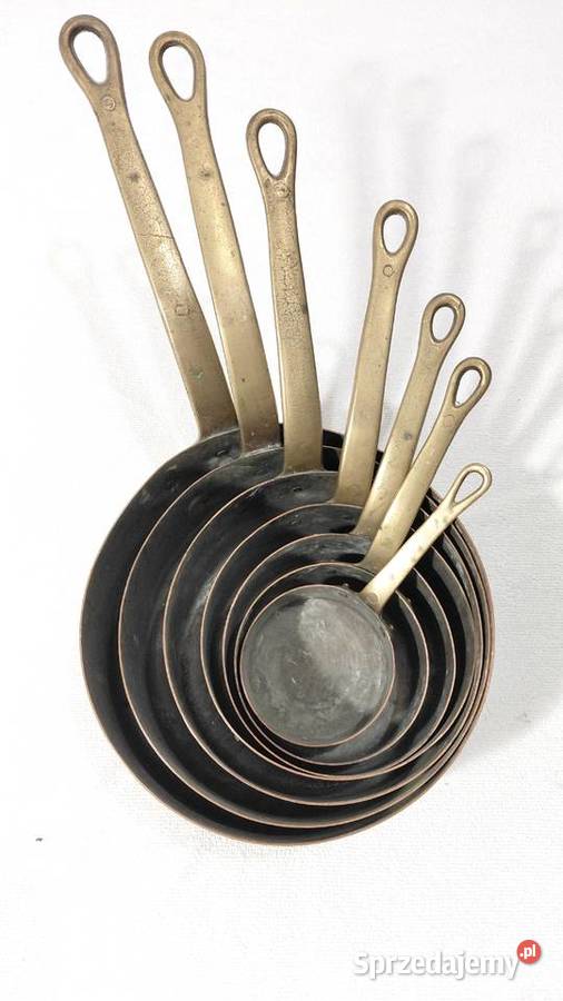 Zestaw siedmiu Francuskich rondli miedzianych Krzykawa