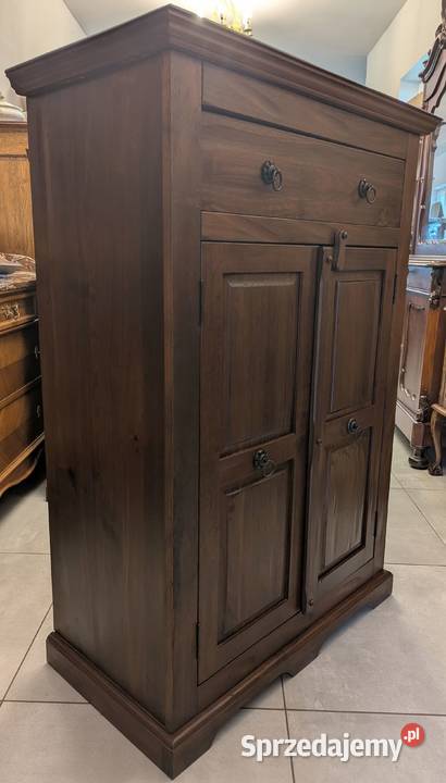 Piękna szafkakomoda kolonialnadostęone dwie śląskie