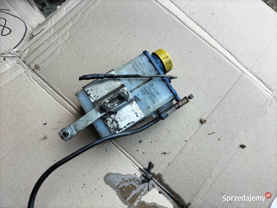 ZBIORNICZEK NA OLEJ DO SMAROWANIA ZAWORÓW LPG Elementy instalacji LPG Elementy instalacji LPG Kamień-Kolonia