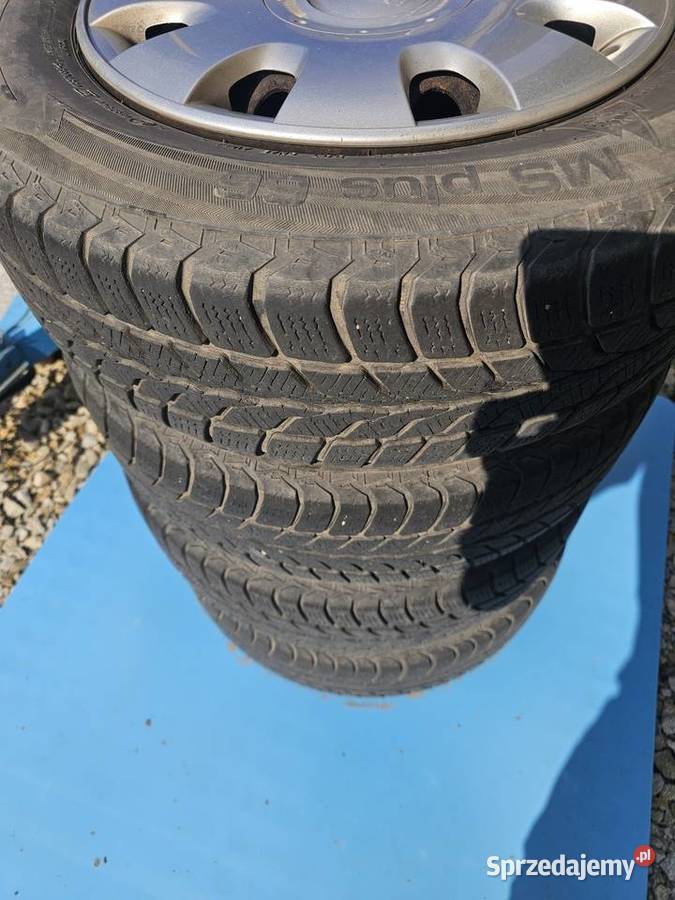 Opony z felgami VW Średnica 15" Przylesie sprzedam