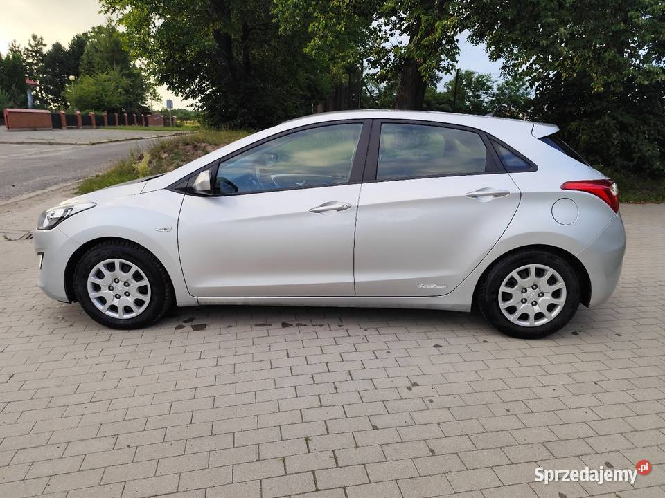 Hyundai i30 14b z 2012 lakier metallic Krzydlina Wielka