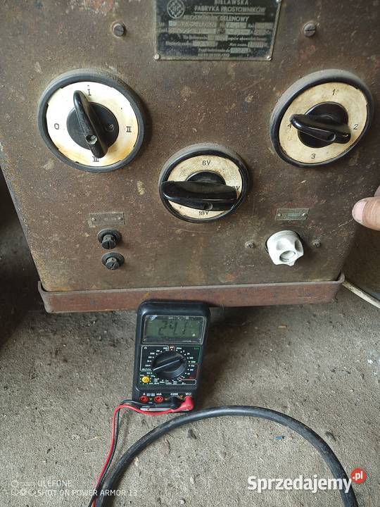 Polski Prostownik zabytkowy 6v12v18v24v Bytonia