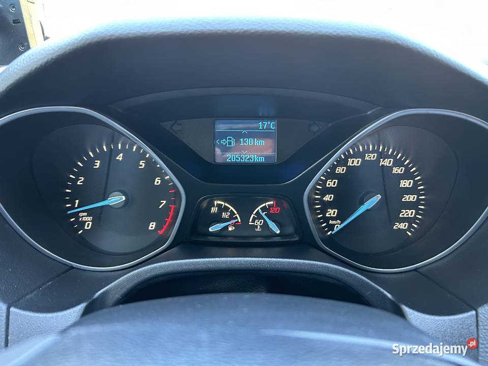 Ford Focus 10 Benzyna Titanium Climatronic wielofunkcyjna kierownica Ostrzeszów