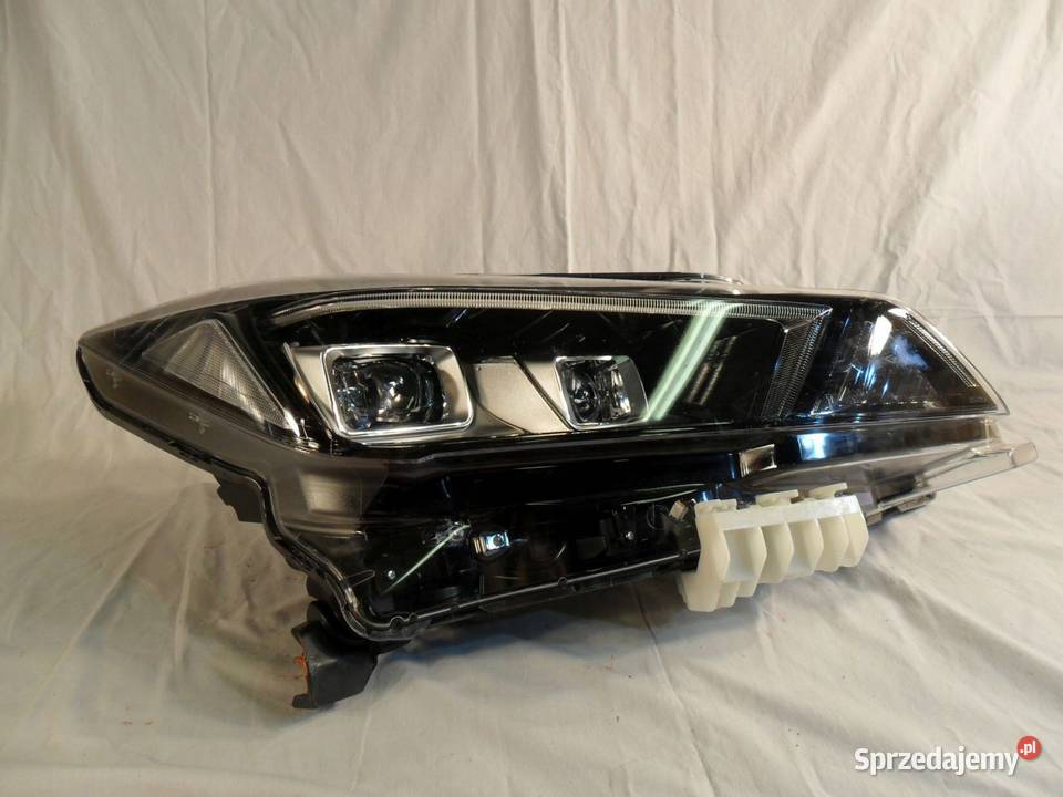 REFLEKTOR LAMPA PRAWA PRZÓD NOWA NISSAN LEAF wielkopolskie