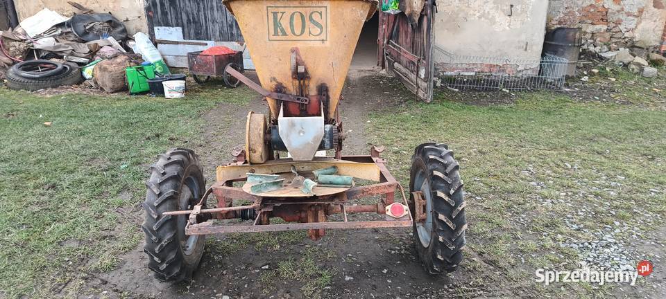 Rozsiewacz nawozów Kos Siewniki i sadzarki Maszyny rolnicze Jawor