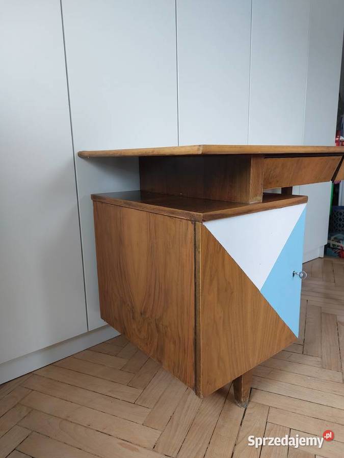 Klasyka polskiego designu biurko M Puchała 2011 Kraków
