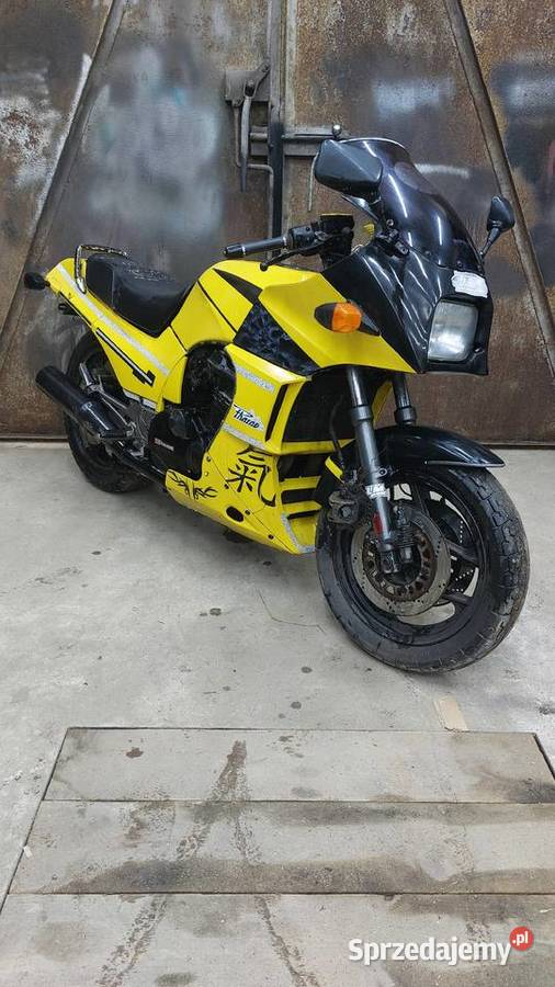 Kawasaki gpz 900r A1 pierwsza seria Top Gun uszkodzony Przanowice
