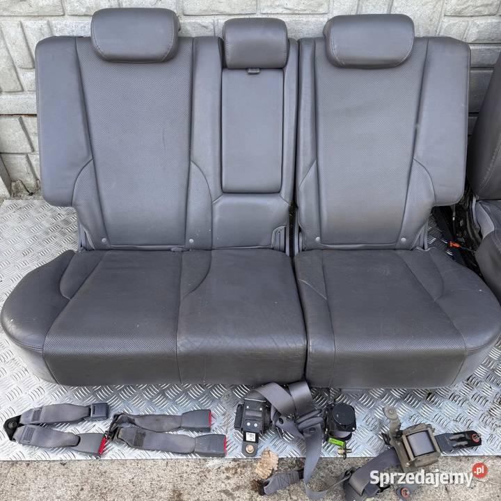 Fotele Kanapa Tył Skóra Pasy Tylne Komplet osobowe Barłogi sprzedam