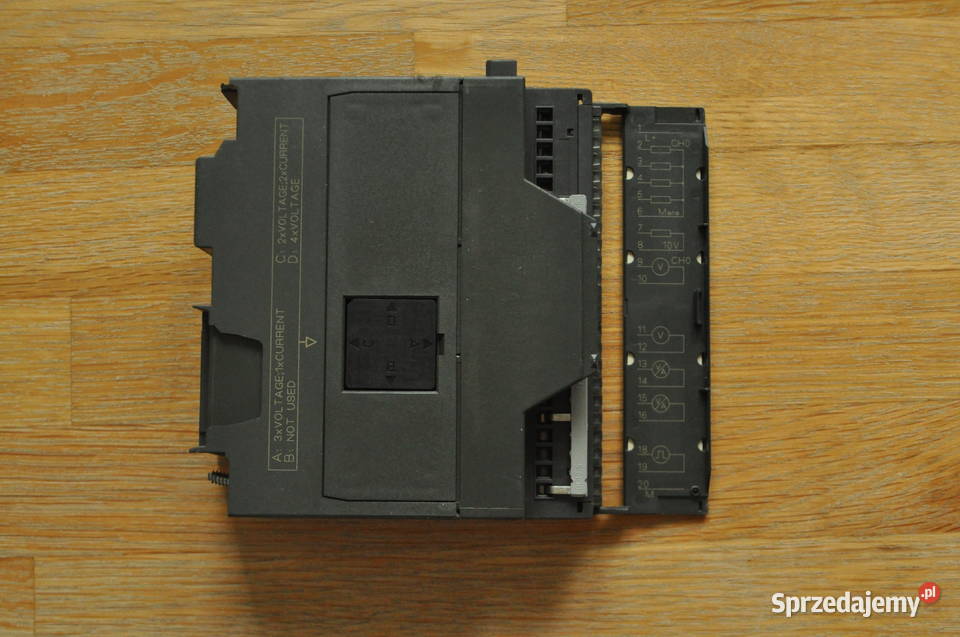 SIEMENS SM335 6ES73357HG010AB0