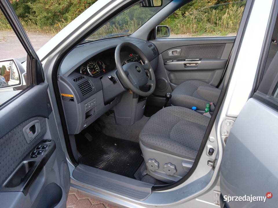 Sprzedam kia carens 16 benzyna sprawna jeżdżąca Carens Oborniki