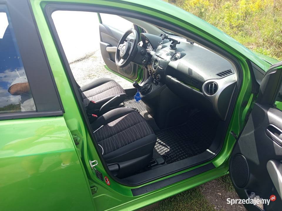 Mazda 2 benzyna 13 exclisive kamera cofania isofix Lublin