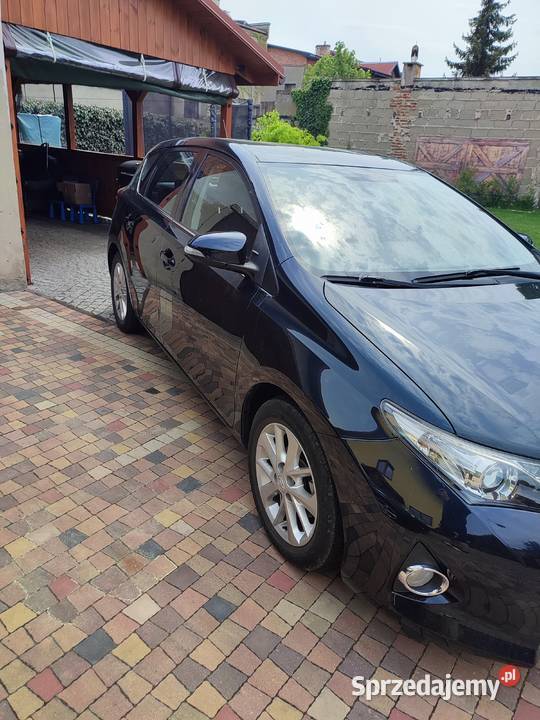 Zadbana Toyota Auris 16 benzynagaz 2013 elektryczne szyby Radom sprzedam