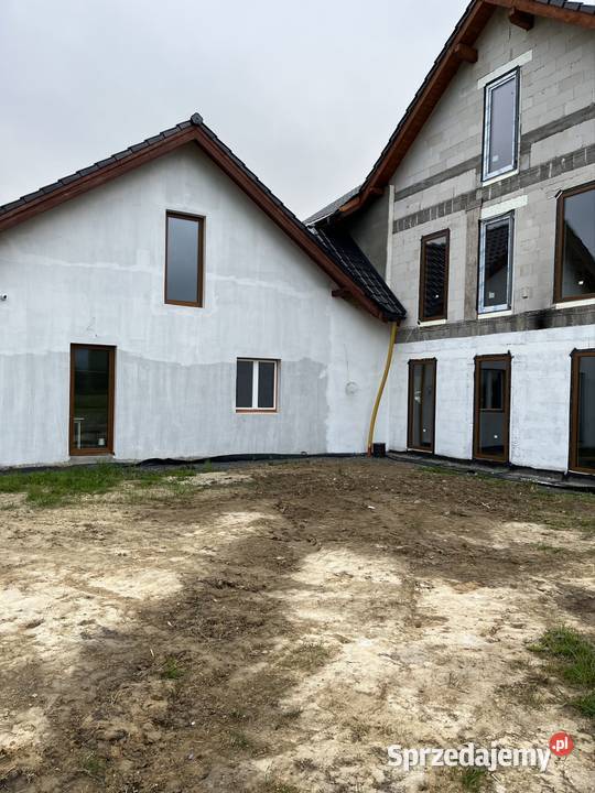Duży dom z potencjałem na apartamenty 750m2 Sprzedaż Rębiszów