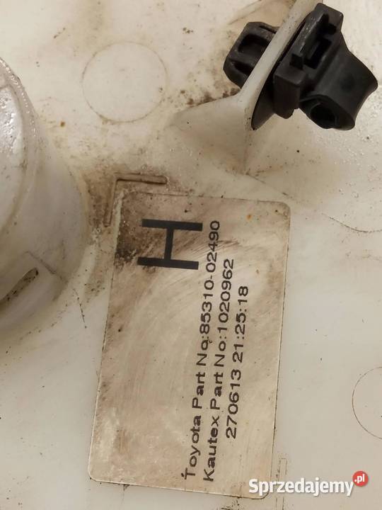 ZBIORNICZEK SPRYSKIWACZY E18 8531002490 Toyota osobowe