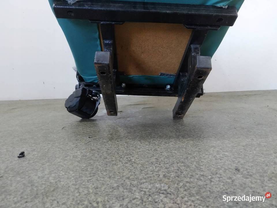 FOTELE KAMPER KARETKA AMBULANS TYŁ Renault świętokrzyskie sprzedam