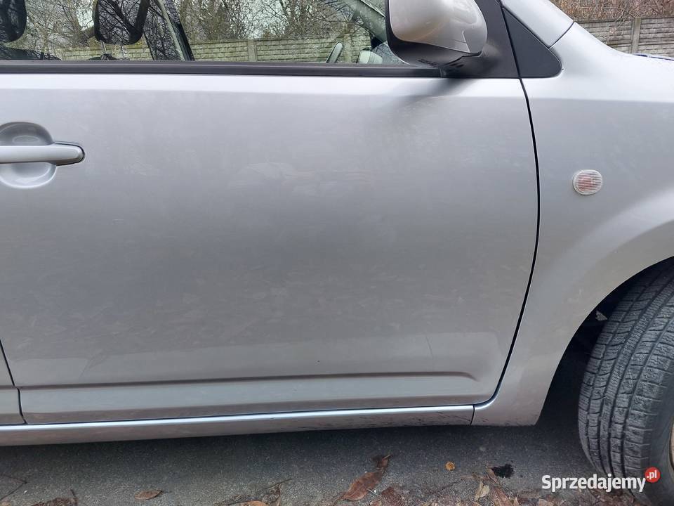 Daihatsu Sirion 13 LPG 4x4 Rok produkcji 2011 Zgierz