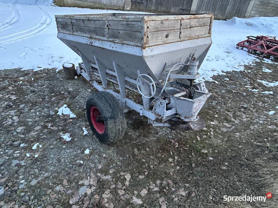 Rozsiewacz nowozu rcw wapniarka posypywarka małopolskie Nowy Sącz