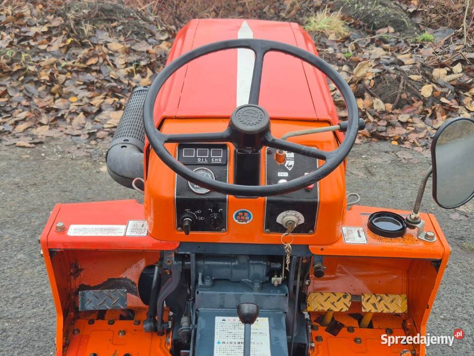 Traktorek traktorek KUBOTA B1600D 16 44 Małuszyn sprzedam