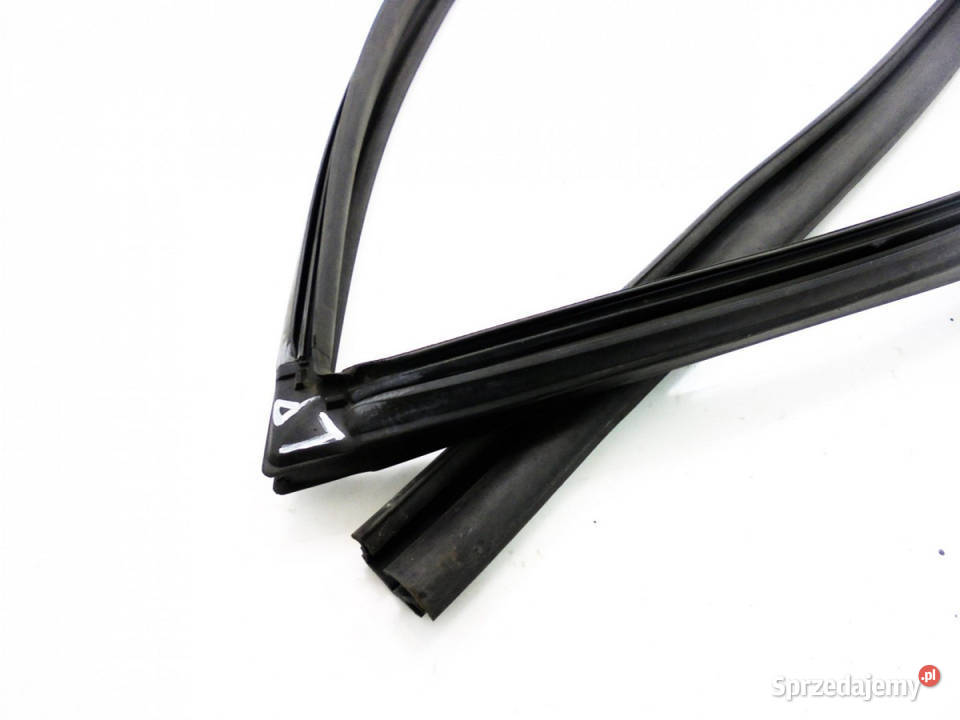 USZCZELKA SZYBY DRZWI LEWY PRZÓD MAZDA PREMACY osobowe Sosnowiec