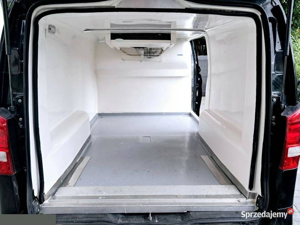 MercedesBenz VitoV klasa Chłodniaizoterma 21 nieuszkodzony Luboń