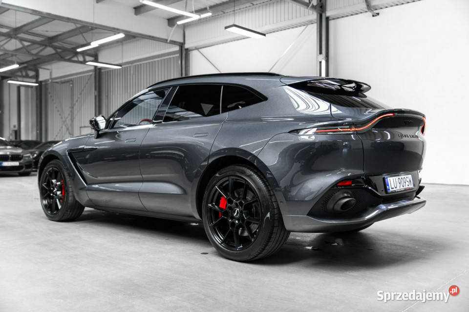 Aston Martin DBX 40 V8 550 Bezwypadkowy 17 000 benzyna