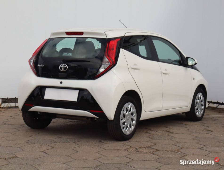 Toyota Aygo 10 VVTi manualna Łódź