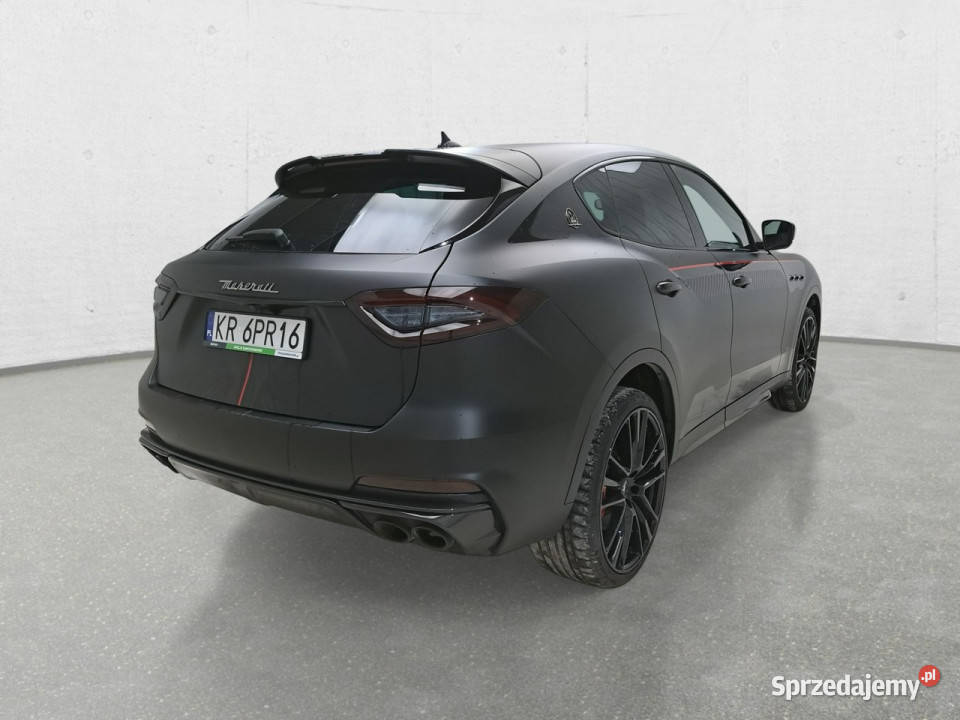 Maserati Levante Komorniki