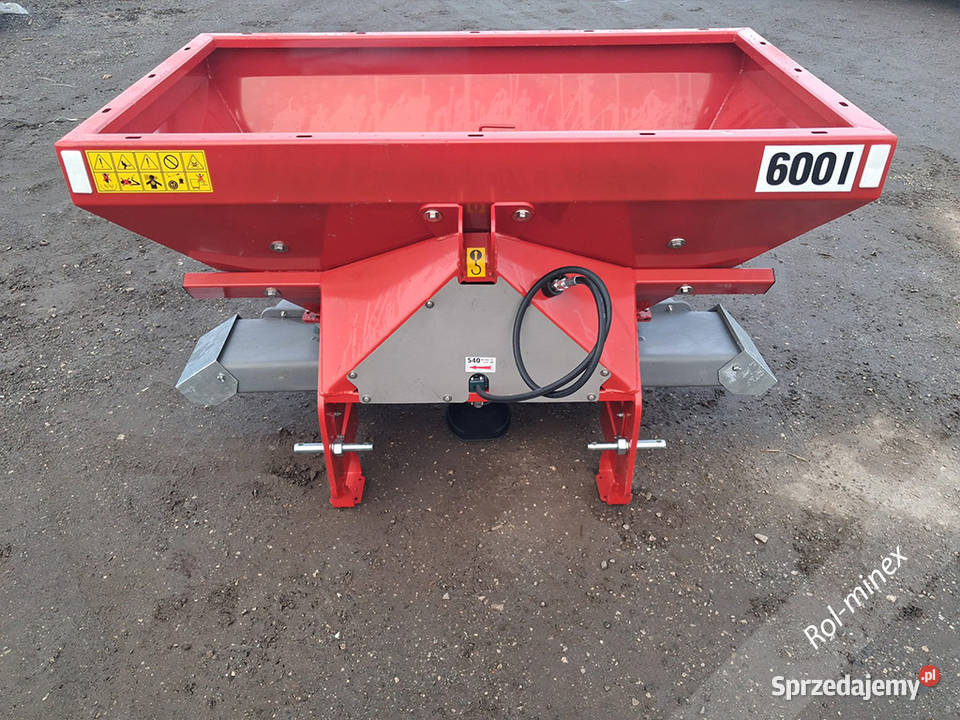 SADOWNICZY Rozsiewacz do nawozów STRUMYK Tytan Warka