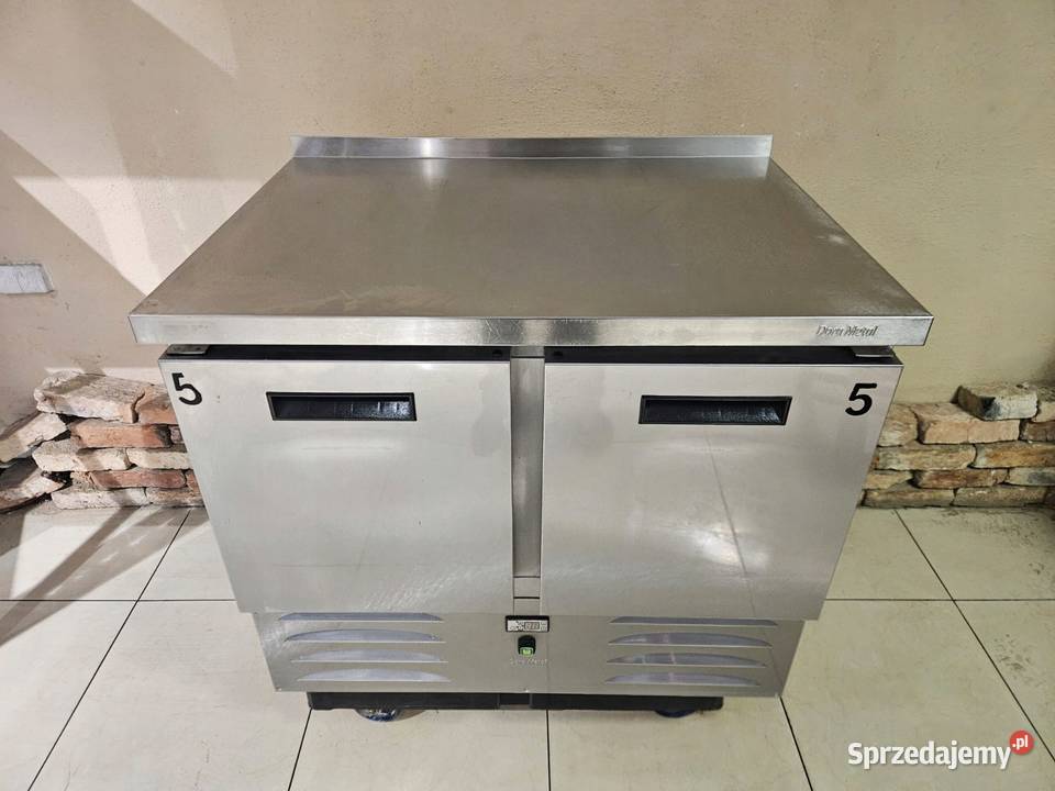 Stół chłodniczy dwudrzwiowy Dora Metal DM9404400 Biznes i Przemysł Góra