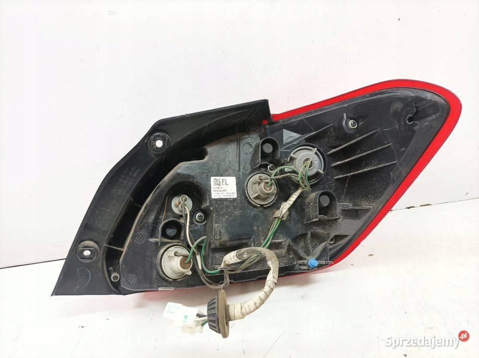 LAMPA TYŁ LEWA LIFT FL EU 8330B021 Mitsubishi sprzedam