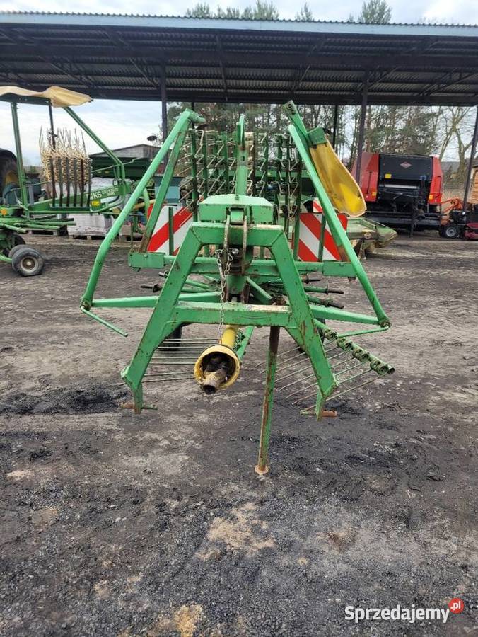 Zgrabiarka do siana STOOL Przyrów