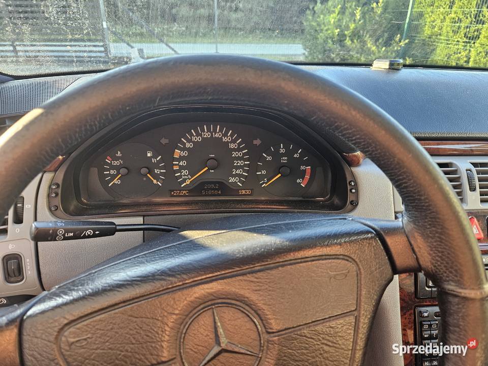 Mercedes W210 300td nawigacja Szklary Górne