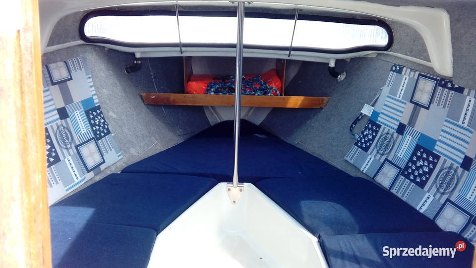 jacht żaglowy kabinowy TIBURON Borne Sulinowo