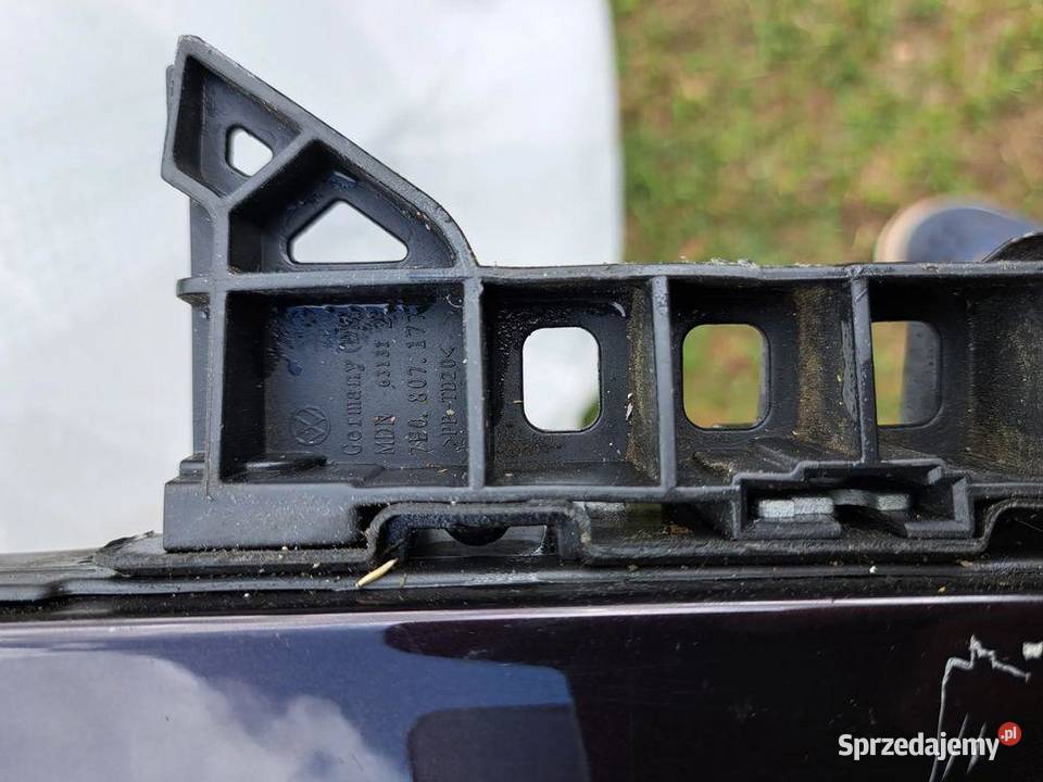 Błotnik prawy przód przedni VW T5 T5 7H 7E Karoseria