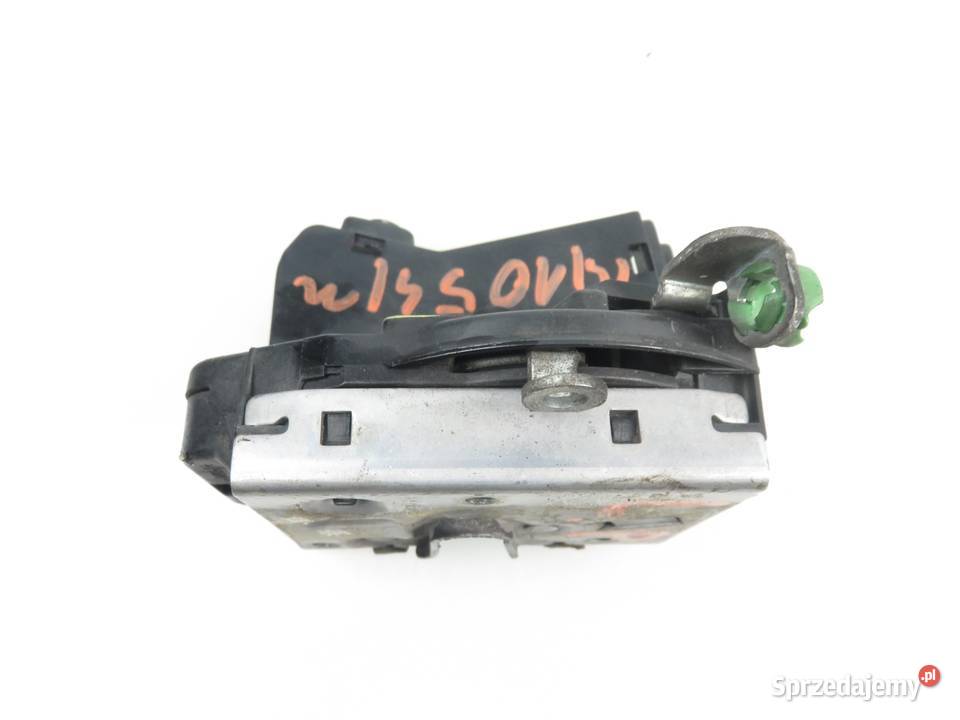 ZAMEK LEWY PRZEDNI OPEL CORSA C 24434882