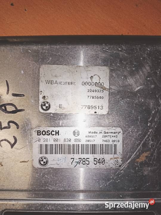 BMW E39 30 Komputer silnika 0 281 001 830 Kartuzy
