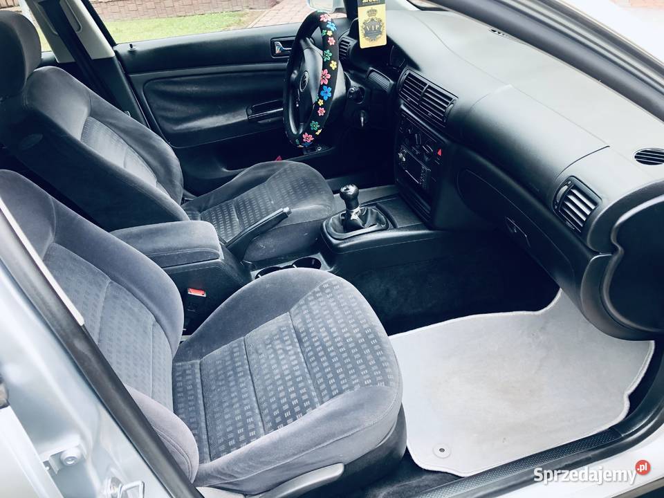 Volkswagen Passat B5 FL SEDAN 20MPI 115 Przeworsk
