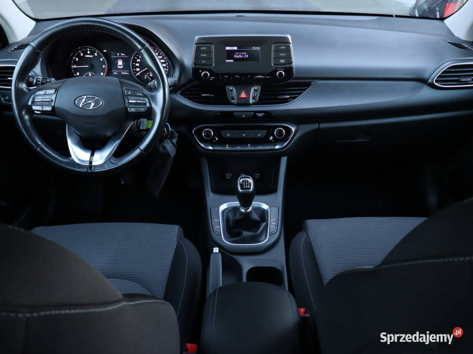 Hyundai i30 15 DPI Hatchback dolnośląskie Bielany Wrocławskie