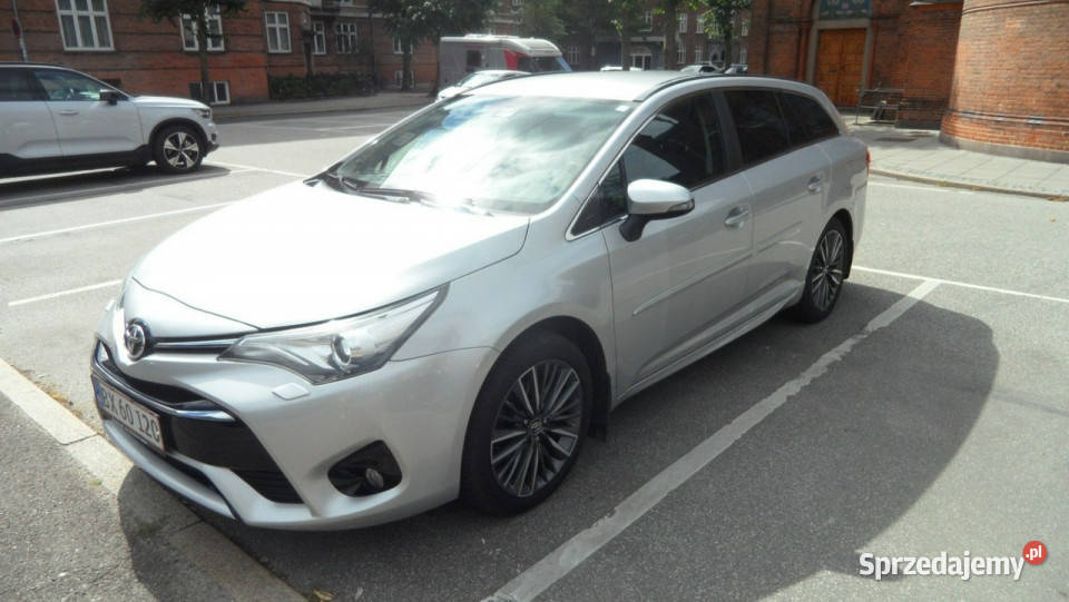 Toyota Avensis III 2009 Sadlno