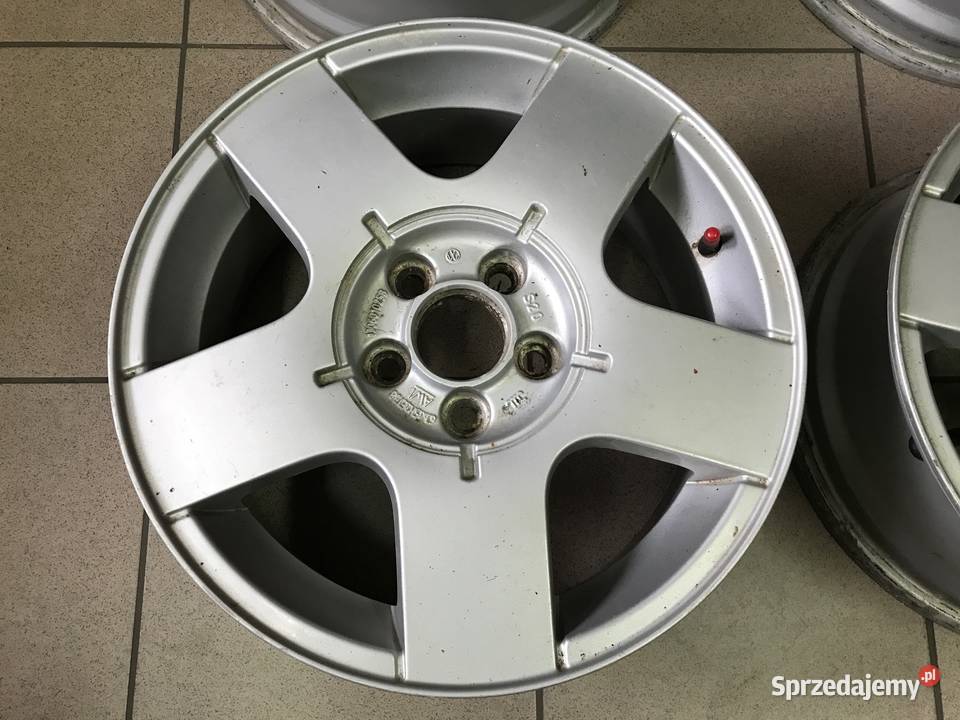 Felgi 15 5x100 ET38 VW Bora Golf IV Mława