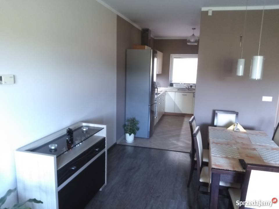 Dom jednorodzinny Na sprzedaż Brzeziny 117m2