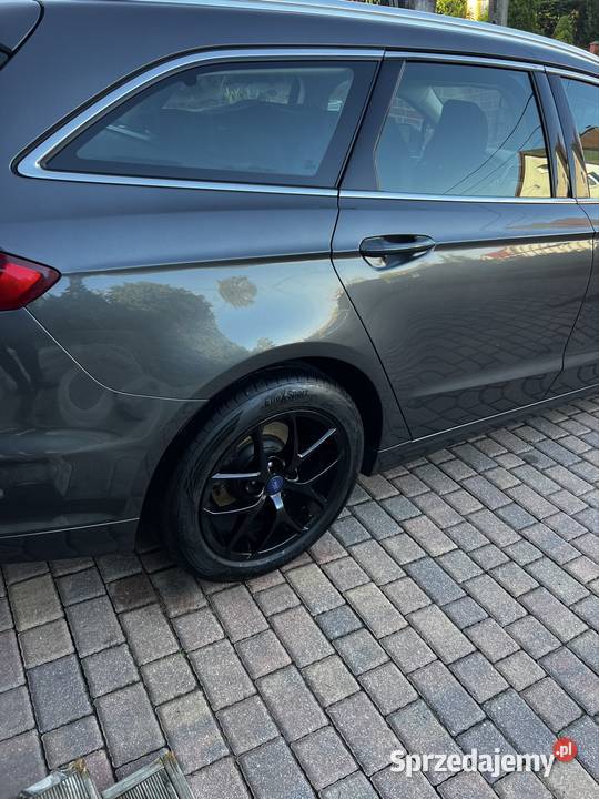 Sprzedam Forda Mondeo 2016 światła przeciwmgielne Mrągowo sprzedam